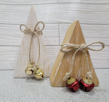 Load image into Gallery viewer, Wood Christmas Trees set of 2
