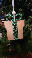 Load image into Gallery viewer, Present Ornament/Gift Tag

