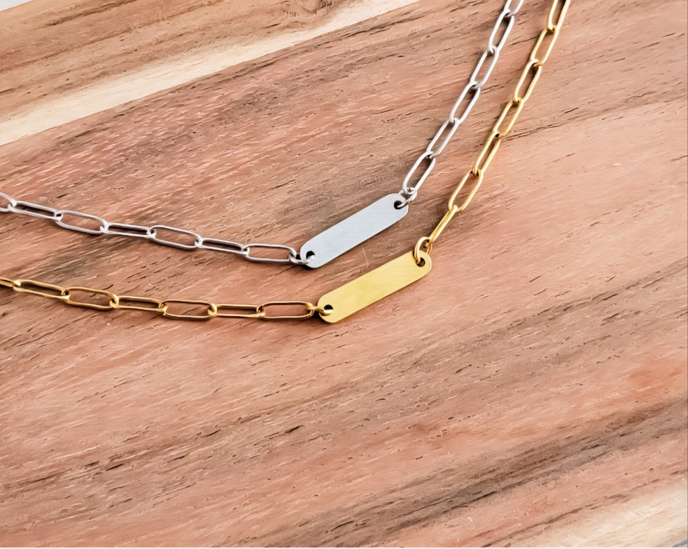 Oval Bar Paperclip Necklace