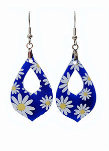 Daisies on Blue
