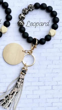 Load image into Gallery viewer, Silicone Keychain Wristlets
